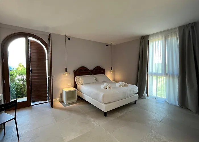 Alloggio per agriturismo La Rondinella *